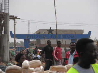 01 Frontiere Du Ghana A Lome